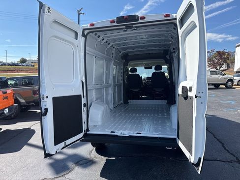 New 2026 RAM ProMaster 2500 image 11