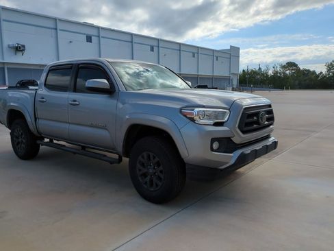 Used 2021 Toyota Tacoma SR5 RWD image 3