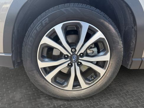 Used 2020 Subaru Forester Limited AWD/4WD image 9