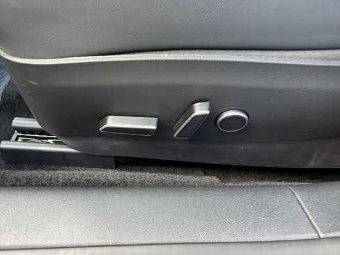 Used 2023 Tesla Model 3 Standard Range RWD image 10
