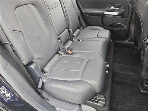 Used 2022 Mercedes-Benz GLB 250 image 18
