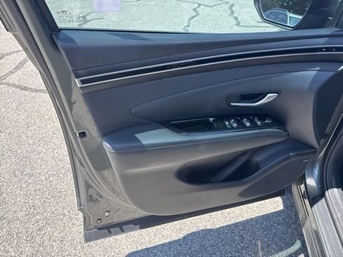 Used 2023 Hyundai Tucson Limited w/ Cargo Package FWD image 12