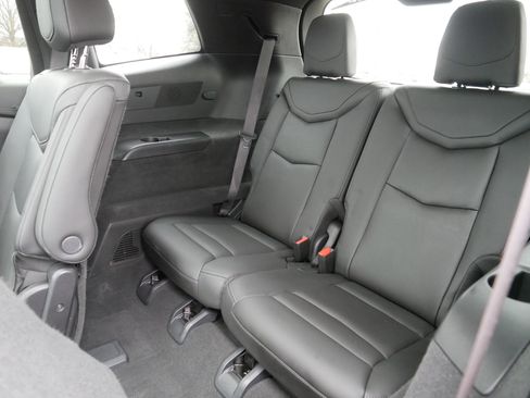 Used 2020 Cadillac XT6 Premium Luxury image 35