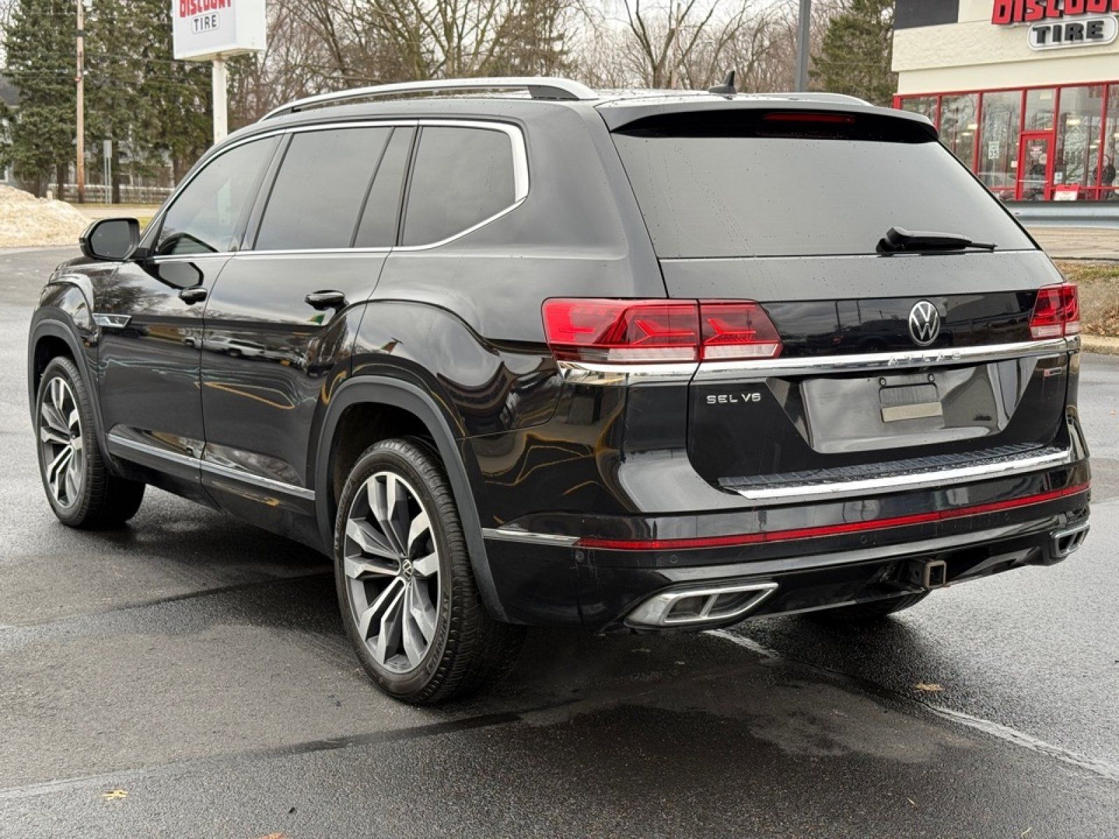 Used 2021 Volkswagen Atlas SEL Premium AWD/4WD image 6