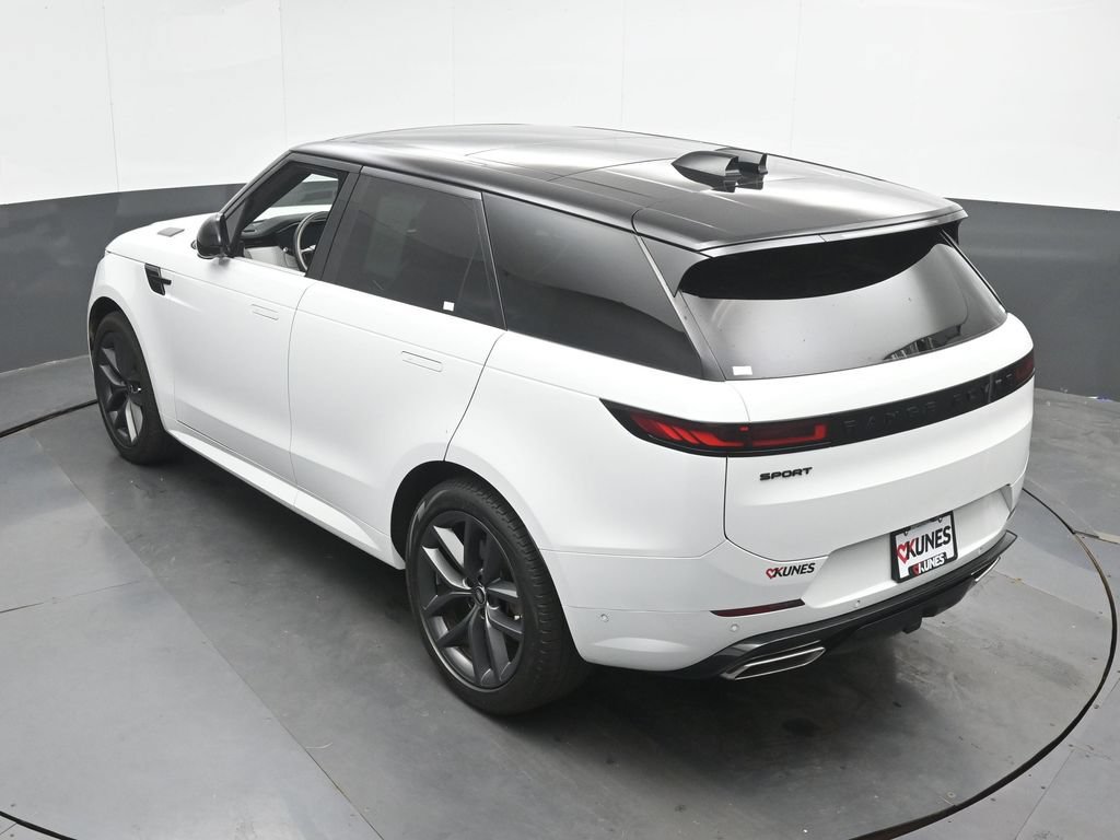 Used 2025 Land Rover Range Rover Sport Dynamic SE AWD/4WD image 39