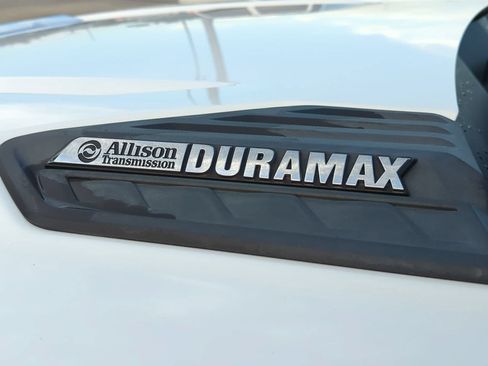 Used 2024 Chevrolet Silverado 2500 High Country AWD/4WD image 7