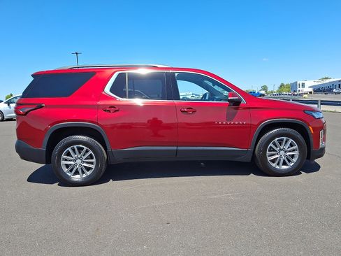 Certified 2023 Chevrolet Traverse LT AWD/4WD image 6