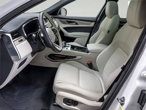 Used 2025 Jaguar F-PACE R-Dynamic S image 8