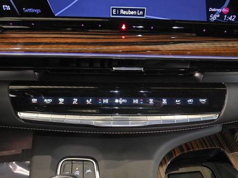 Certified 2023 Cadillac Escalade ESV Premium Luxury image 26