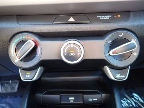 Used 2023 Kia Rio LX FWD image 17