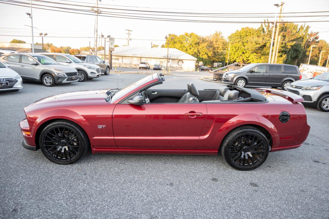 Used 2006 Ford Mustang GT Premium RWD image 9