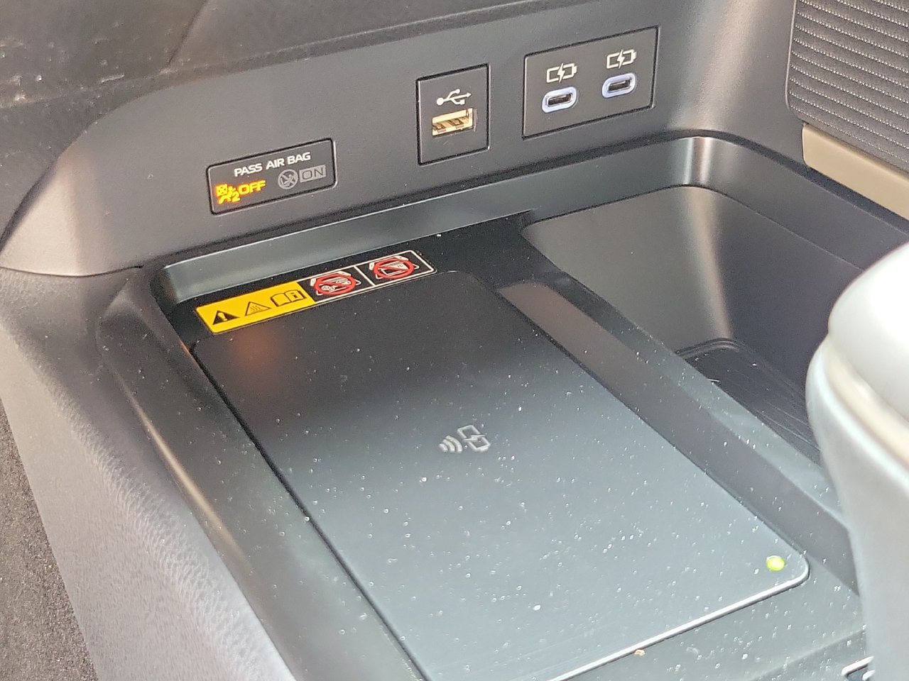 Used 2026 Toyota Camry SE FWD image 30