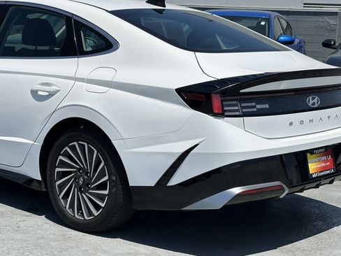 Used 2025 Hyundai Sonata SEL FWD image 5
