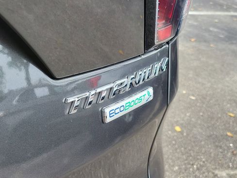 Used 2018 Ford Escape Titanium image 7