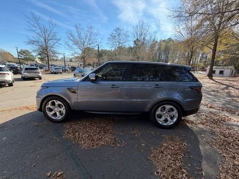 Used 2018 Land Rover Range Rover Sport HSE image 3