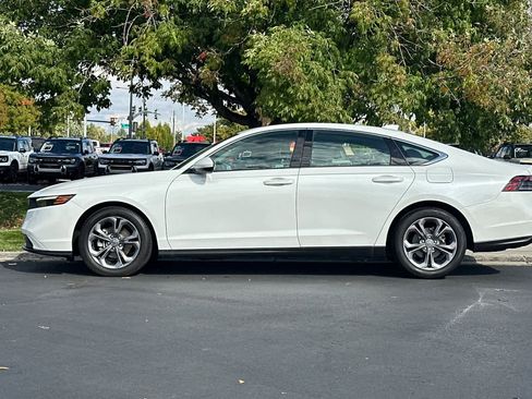 Used 2023 Honda Accord EX image 5