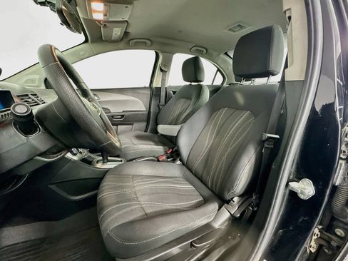 Used 2016 Chevrolet Sonic LT FWD image 20