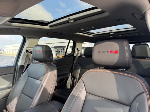 Used 2023 GMC Acadia AT4 image 18