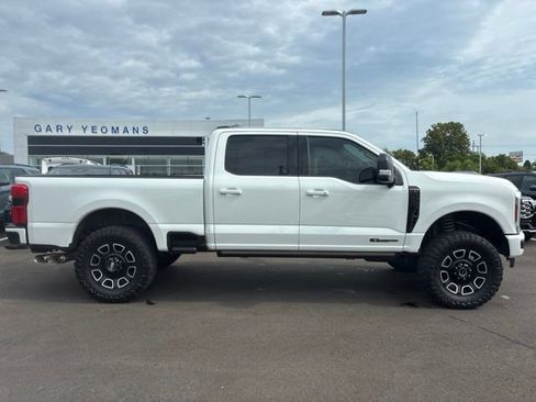 Used 2025 Ford F250 Platinum AWD/4WD image 8