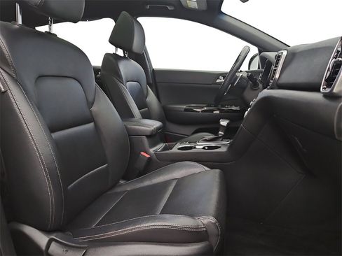 Used 2021 Kia Sportage S w/ S AWD Premium Package image 26