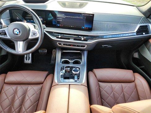 Used 2024 BMW X7 xDrive40i w/ Executive Package image 12