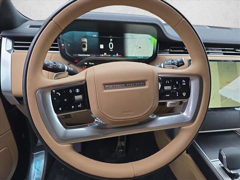 New 2026 Land Rover Range Rover Long Wheelbase SE image 19