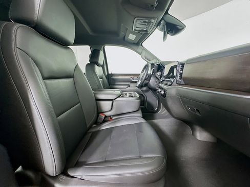 Used 2025 GMC Sierra 1500 SLT image 31