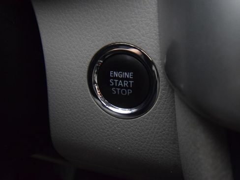 Used 2015 Toyota Highlander XLE AWD/4WD image 36