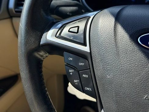 Used 2014 Ford Fusion SE w/ Equipment Group 202A FWD image 10