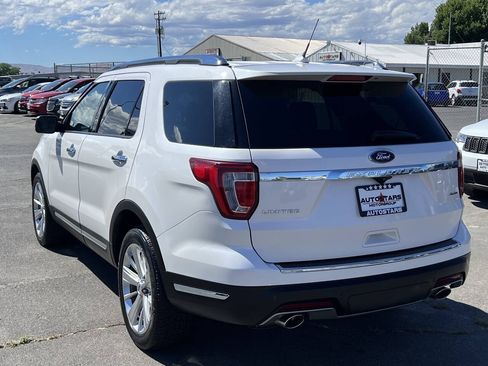 Used 2019 Ford Explorer Limited w/ Class III Trailer Tow Package AWD/4WD image 3