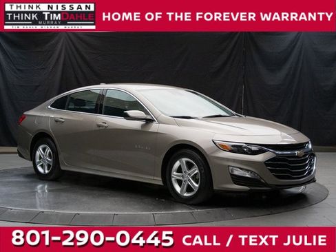 Used 2023 Chevrolet Malibu LT image 1