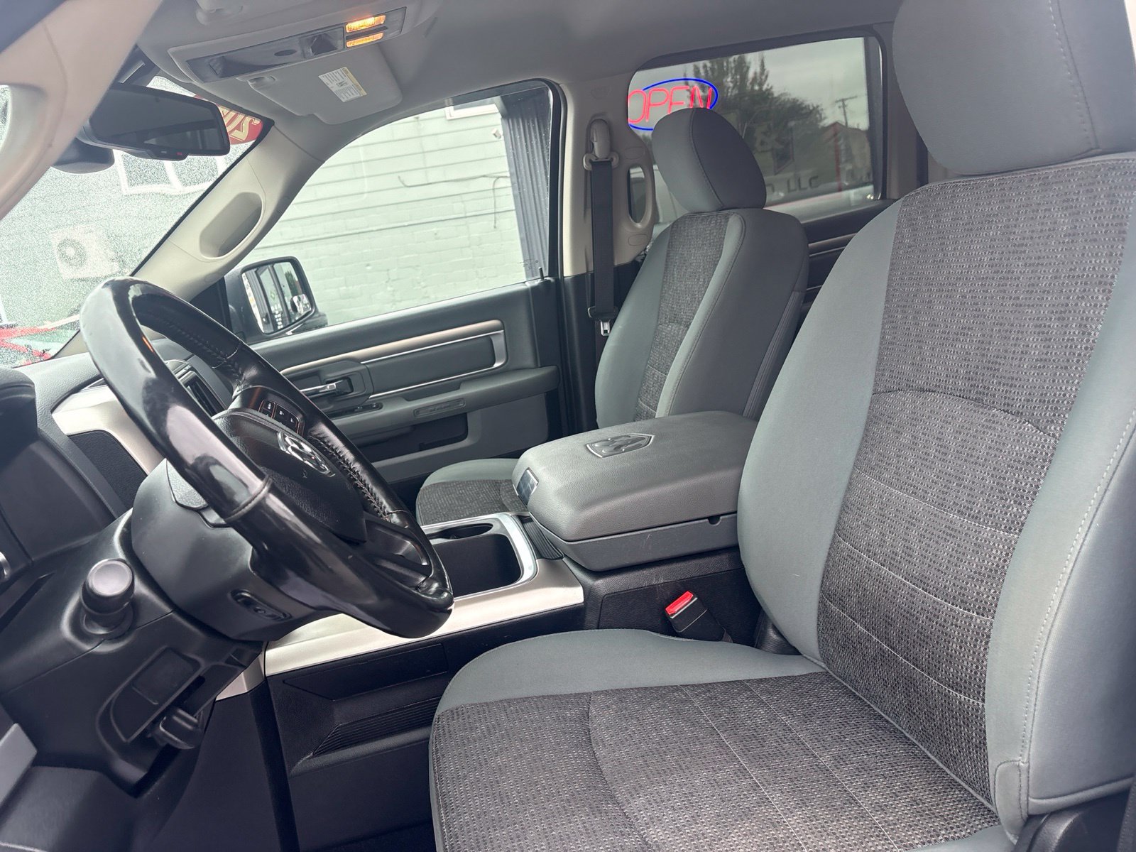 Used 2018 RAM 1500 Big Horn AWD/4WD image 12
