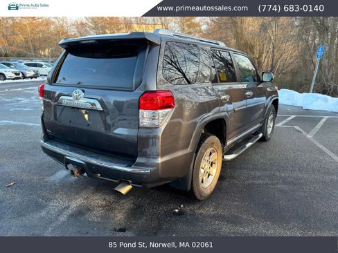 Used 2011 Toyota 4Runner SR5 image 7