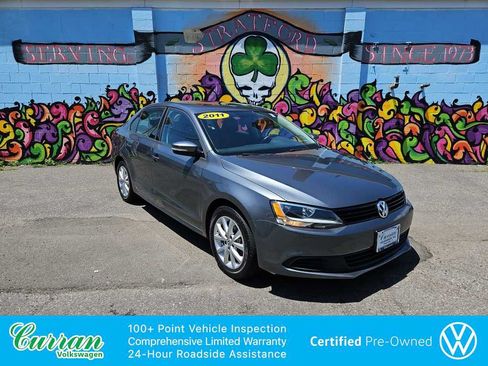 Used 2011 Volkswagen Jetta SE FWD image 1