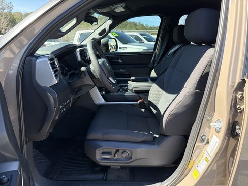 New 2026 Toyota Tundra SR5 AWD/4WD image 9
