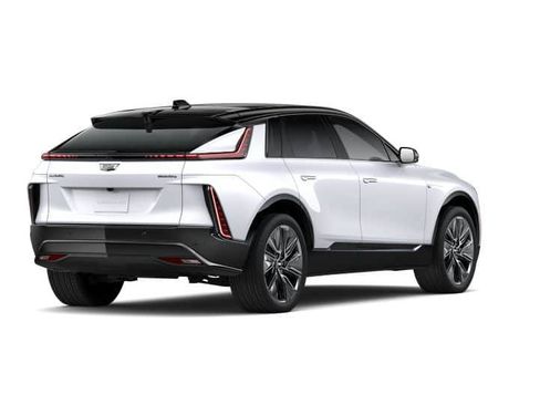 New 2026 Cadillac Lyriq Signature Sport w/ Nappa Leather Package AWD/4WD image 4