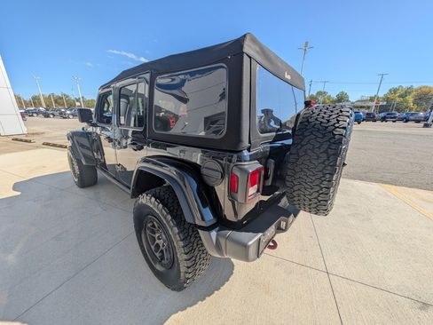 Used 2021 Jeep Wrangler Unlimited Rubicon w/ Xtreme Recon 35" Tire Package image 7
