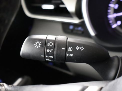 Used 2022 Toyota Highlander XLE image 44