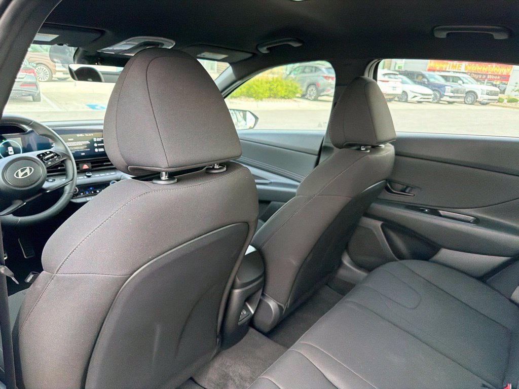 New 2026 Hyundai Elantra SEL FWD image 13