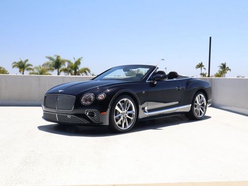 Certified 2020 Bentley Continental GT V8 AWD/4WD image 8