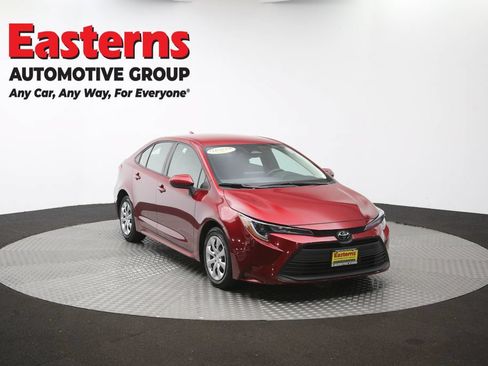 Used 2025 Toyota Corolla LE FWD image 50