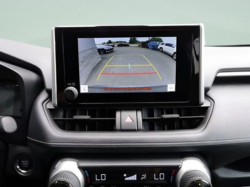Certified 2025 Toyota RAV4 XLE AWD/4WD image 36