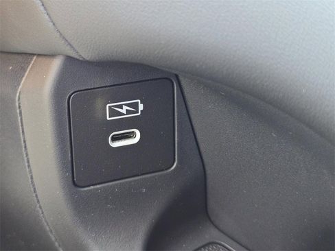 New 2026 Honda HR-V LX image 8