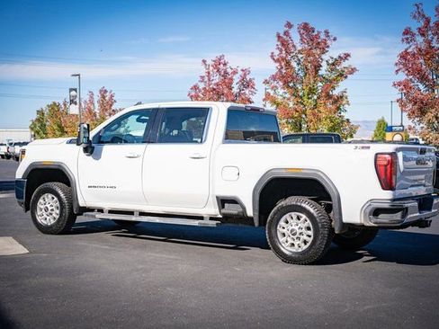 Used 2022 GMC Sierra 2500 SLE image 11