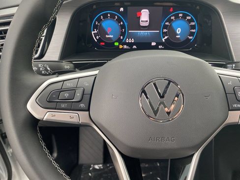 New 2026 Volkswagen Atlas Cross Sport SE FWD image 19