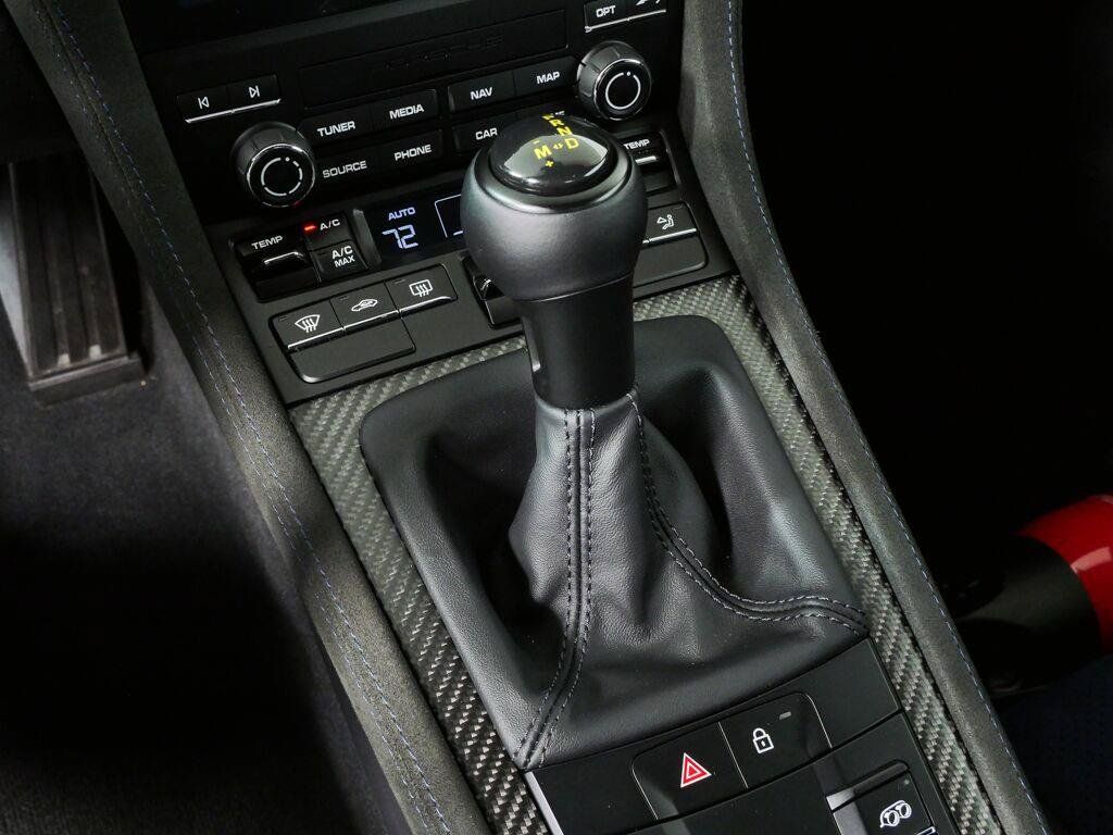 Certified 2025 Porsche 718 Cayman GT4 RS RWD image 19