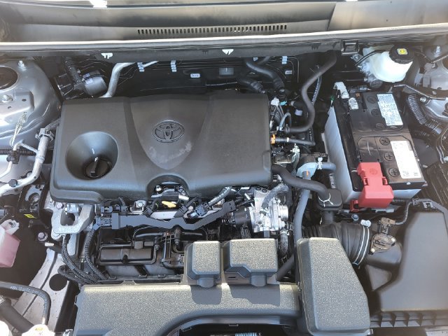 Used 2025 Toyota RAV4 XLE FWD image 11
