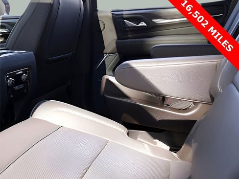 Used 2024 GMC Yukon Denali image 69