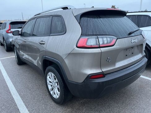 Used 2021 Jeep Cherokee Latitude image 4