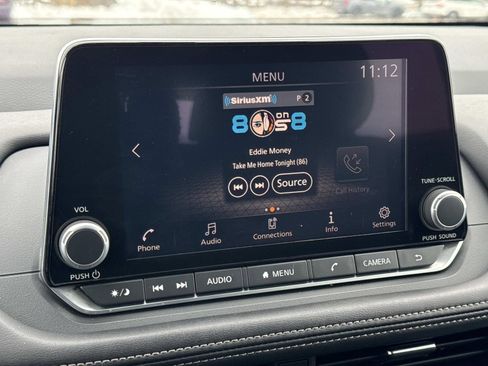 Used 2025 Nissan Rogue SV image 9